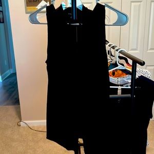 Sleeveless summer top.
